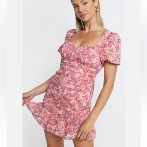 Hello Molly Short-Sleeved Floral Dress